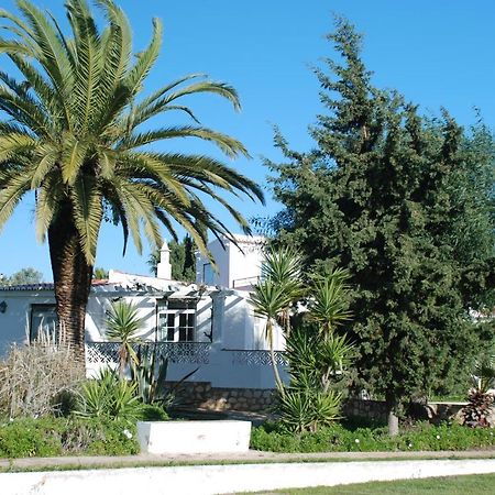 CASA BEACHCOMBER Le jardin des Arts Lagos Exterior foto